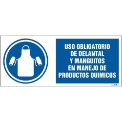 Uso obligatorio de delantal y manguitos en manejo de productos químicos