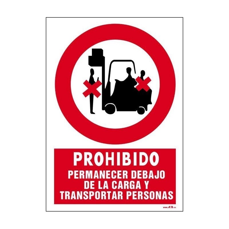 Prohibido permanecer debajo de la carga