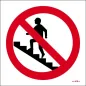 Prohibido acceso a escalera